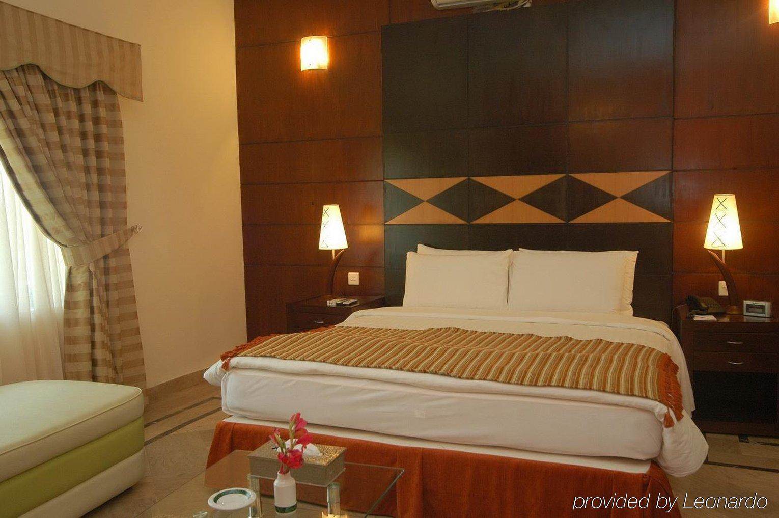 One Kohsar Hotel Исламабад Екстериор снимка